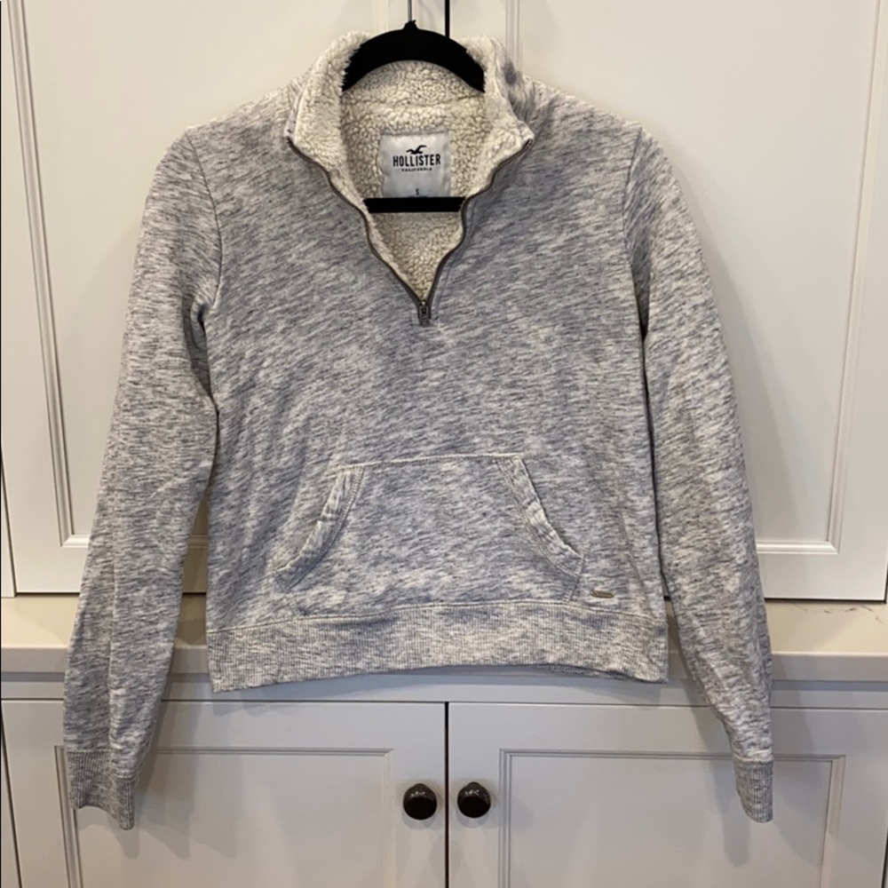 Hollister quarter zip top
